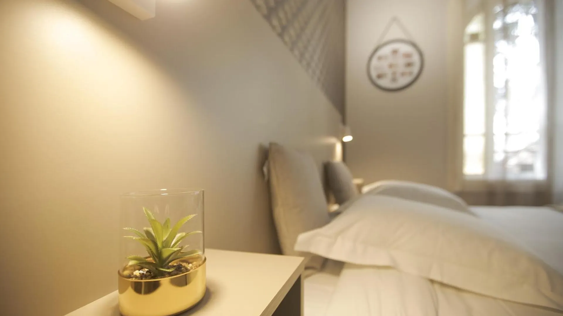 Hotel Gab House - Lyon Bron - Eurexpo City Living Stay