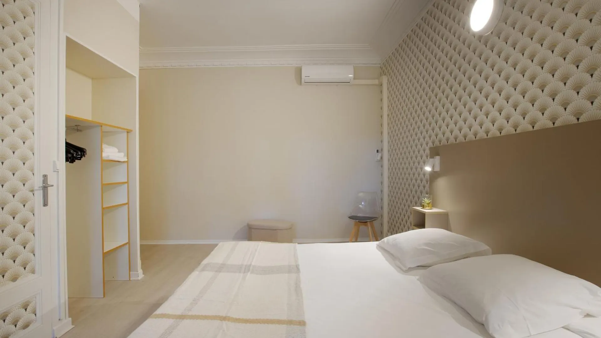 Hotel Gab House - Lyon Bron - Eurexpo City Living Stay